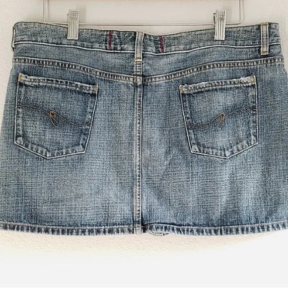 🔥 Guess Jeans 1981 Denim Mini Skirt | Size 32 | Vintage Y2K Vibe - Picture 6 of 10